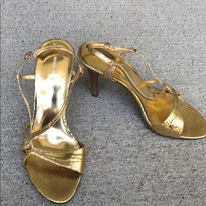 Nine West Gold Heel